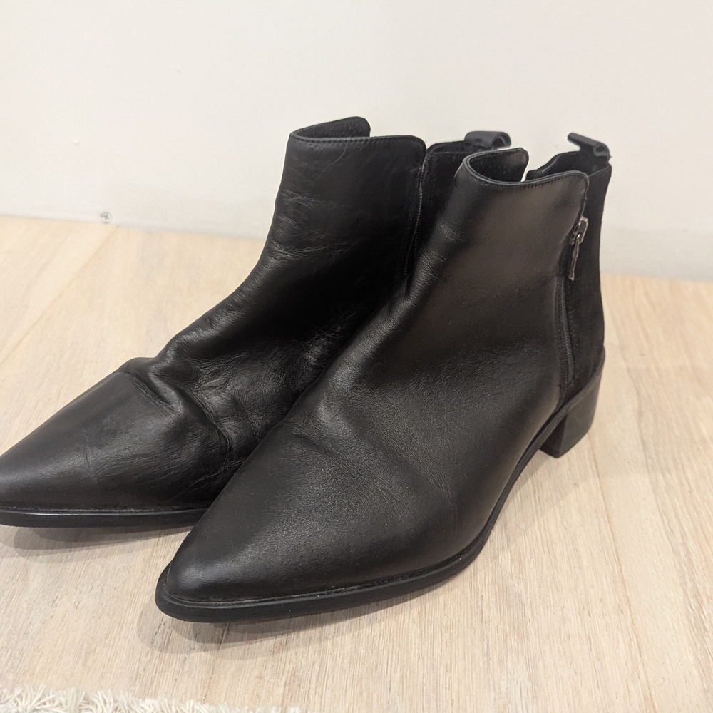 Elegant Black Ankle Booties